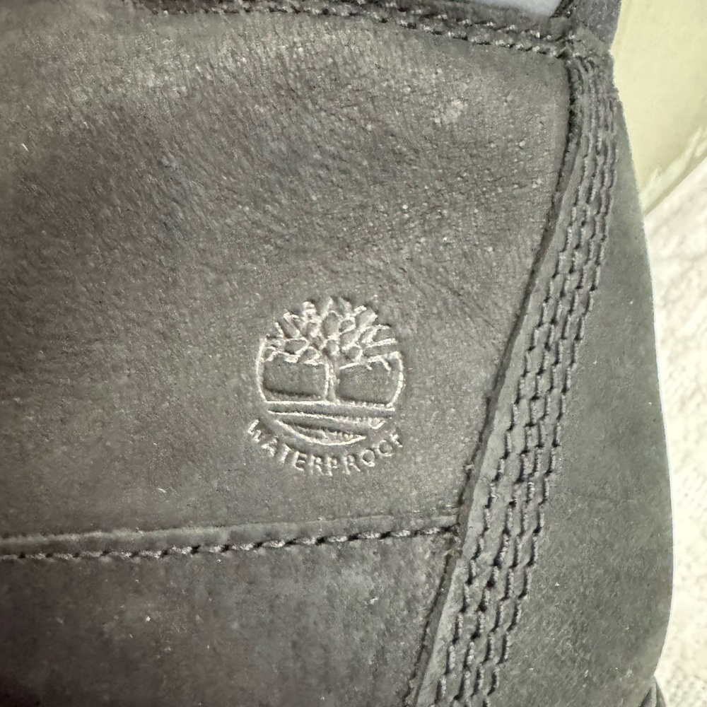 Timberland Courmayeur Valley Hiking Boot - Women's size 8, black nubuck, NIB! - Picture 9 of 11